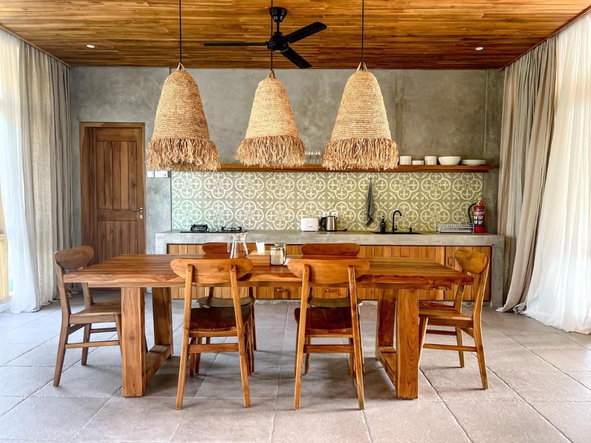 Diamond Beach Villas Tanglad Exterior foto